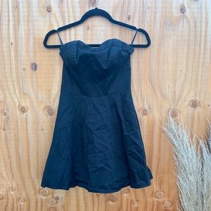Strapless express dress
